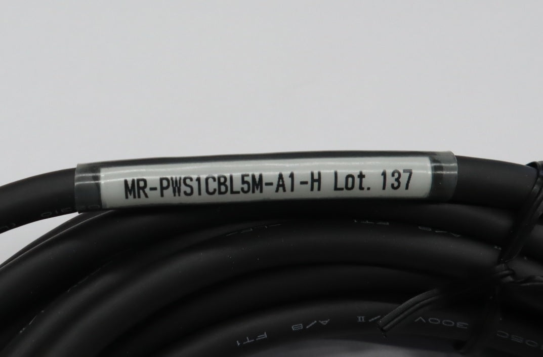 MR-PWS1CBL10M-A1-H サーボモータ電源ケーブル 三菱電機 未使用品