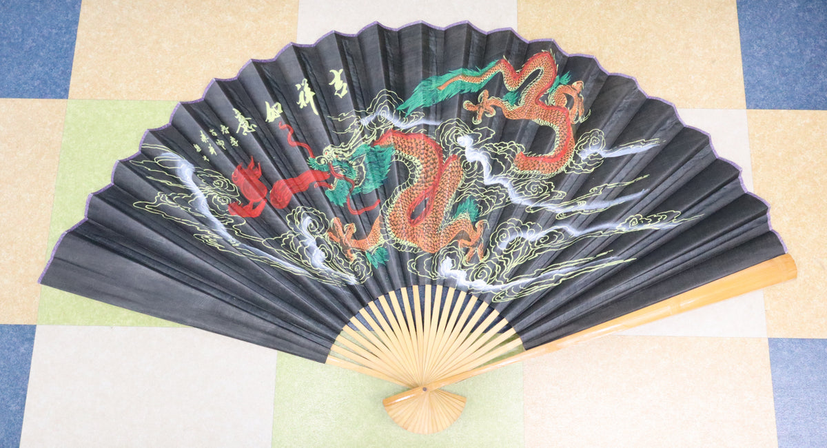 意如祥吉 龍の描かれた大きな扇 半径0.9M 広げた時のサイズ;約 意如祥吉 龍の描かれた大きな扇 半径0.9M 広げた時のサイズ;約