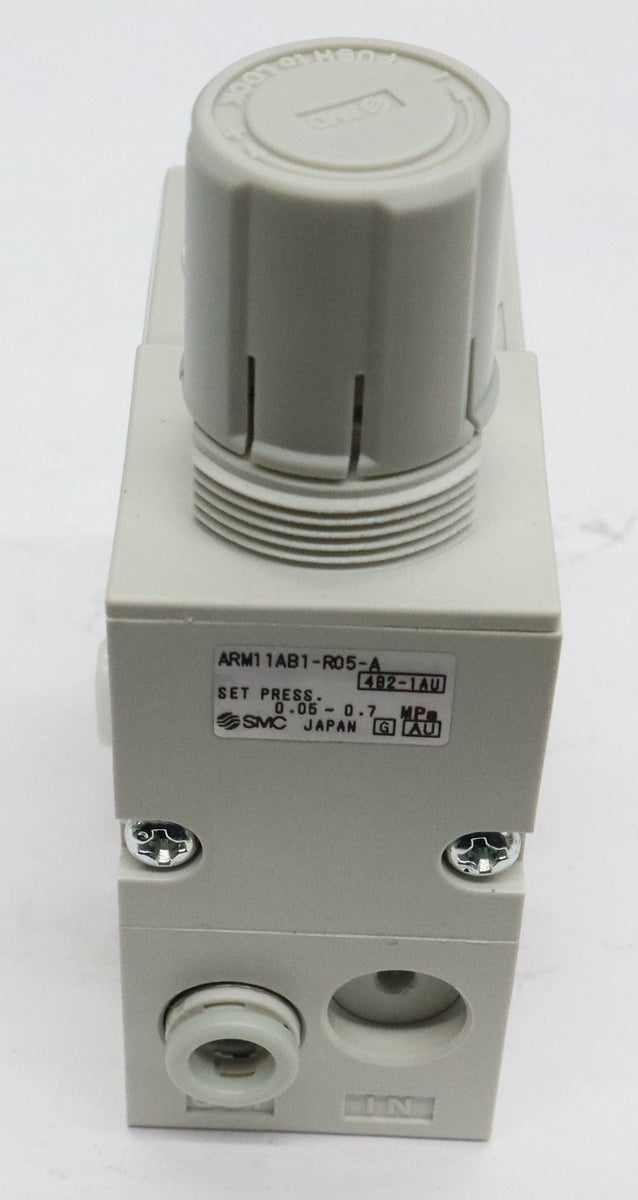 SMC 小型マニーホールドレギュレータ ARM11AB1-R05-A
