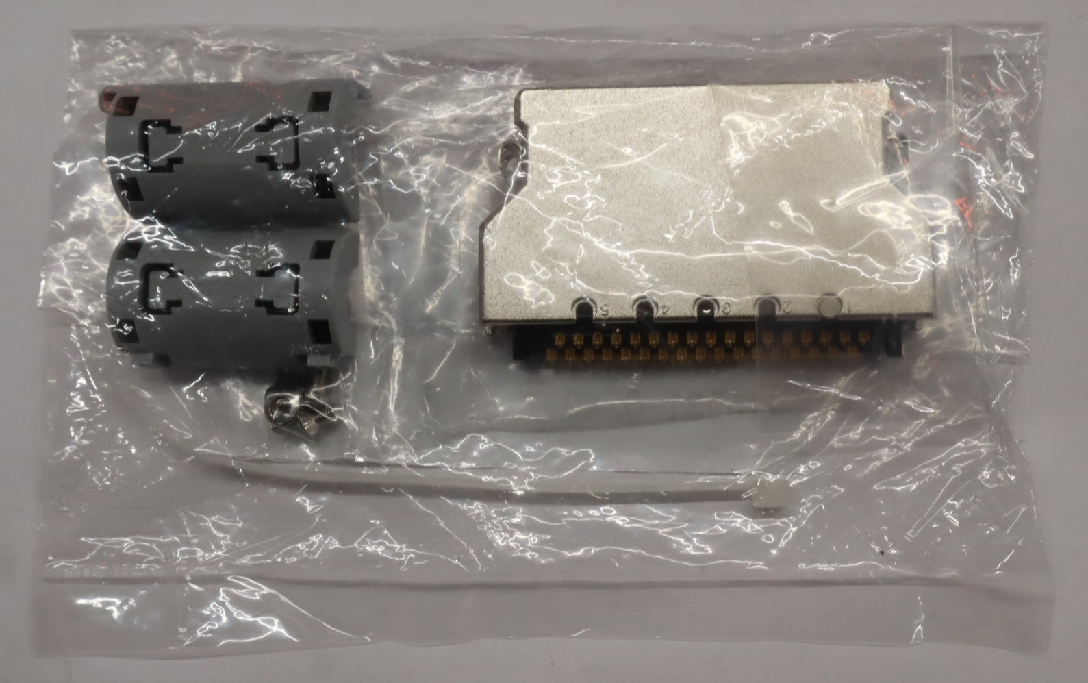 DENSO WAVE+TDK Mini I/O connector kit+クランプフィルタ 410159-0190