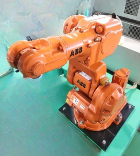 ABB 産業用ロボット IRB 140 M2004